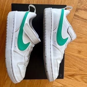 Nike Kids' Sneakers in White and Green